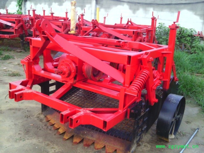 供应辉腾HT150型药材收获机 起药机 挖药机 供应辉腾HT150型药材收获机 起药机 挖药机