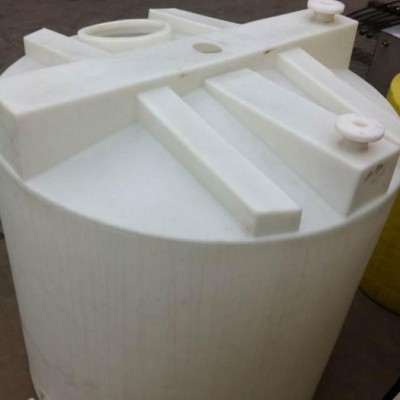 红昇塑料容器 塑料水箱  8吨  6吨 5吨加药箱  一体化加药装置、反渗透装置