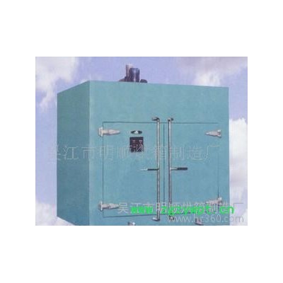 远红外电热鼓风高温烘箱。