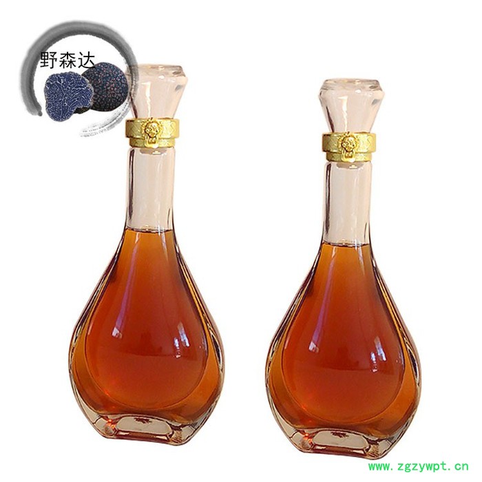 黑松露酒 松露精华液 口感顺爽 山珍 纯** 产地 松露酒 黑松露酒 松露精华液 口感顺爽 山珍 纯** 产地 松露酒