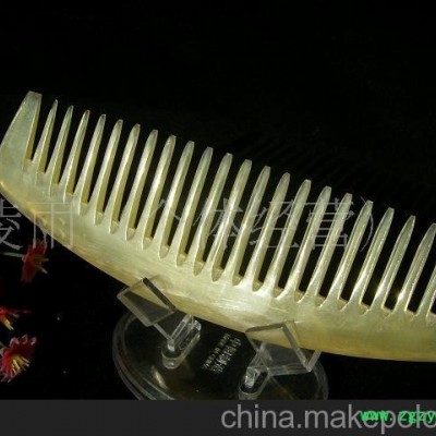 批发供应天然黄牛角梳10cm，牛角制品批发