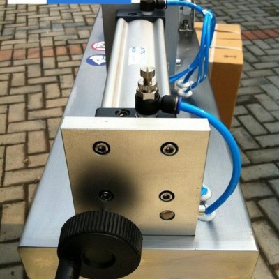 防爆 液体 立式  膏体 纯气动灌装机