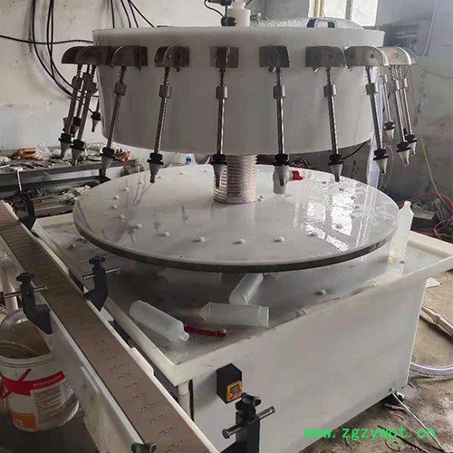 青州春和包装84消毒水全自动灌装机液体肥料车用尿素大桶称重式液体灌装机