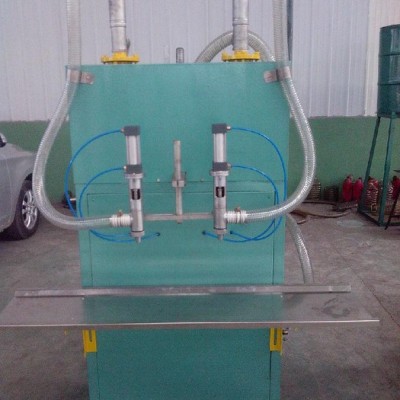 供应诚德半自动灌装机  1升液体灌装机 欢迎选购