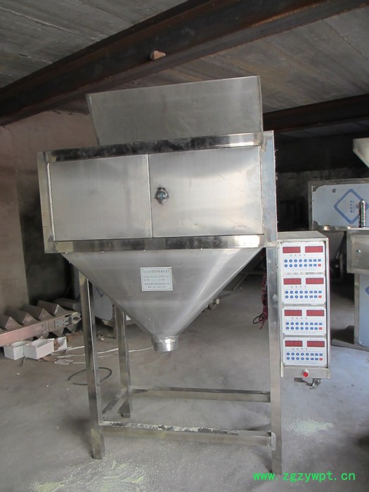 供应自动称重颗粒包装机 称重灌装机