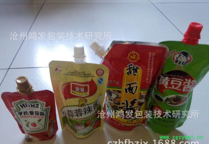 生产吸嘴袋膏体灌装机/酱类灌装机/辣椒酱灌装机/颗粒物包装机