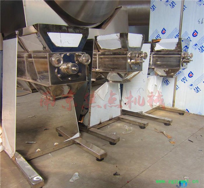 酶制剂专用摇摆颗粒机 农药专用制粒机 YK160型造粒机 南