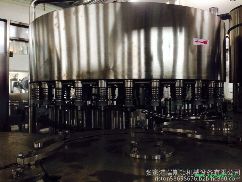 三合一灌装机灌装部分